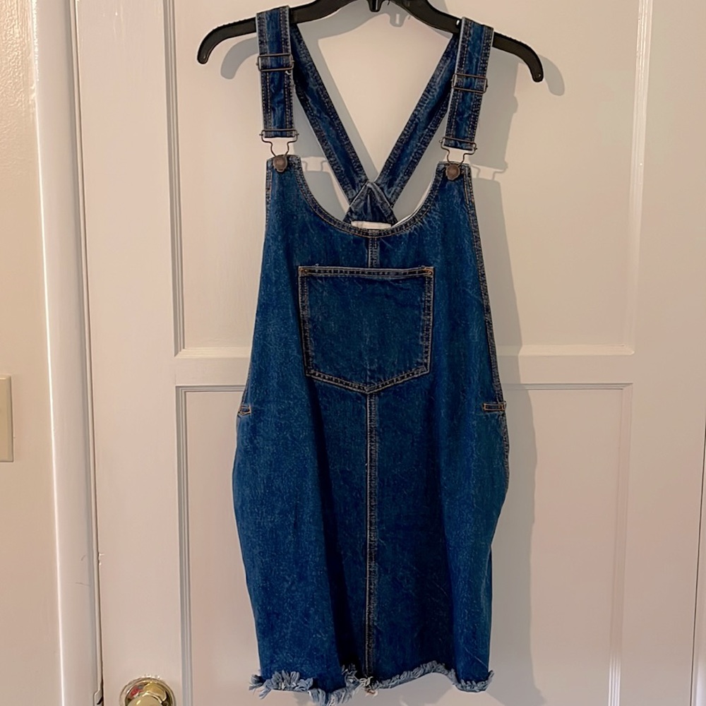 Forever 21 Denim skirt overall in size M